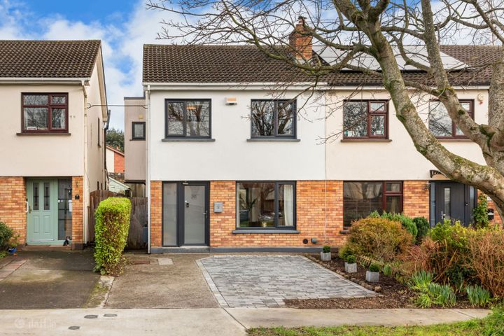32 Grange Crescent, Dun Laoghaire, Kill O' The Grange, Co. Dublin, A96H9N4