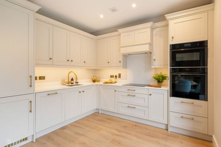 BALLAWLEY LODGE,  SANDYFORD ROAD,  DUBLIN 16, Dundrum, Dublin 16, D16N802 - Photo 2