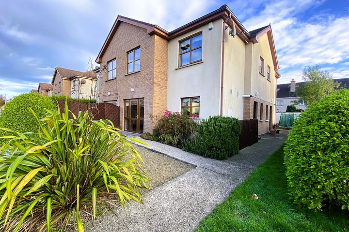 30 Rathevan Close, Portlaoise, Co. Laois, R32H336