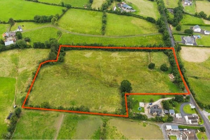 Lands Bunnanertish, Knockanillaun, Ballina, Co. Mayo