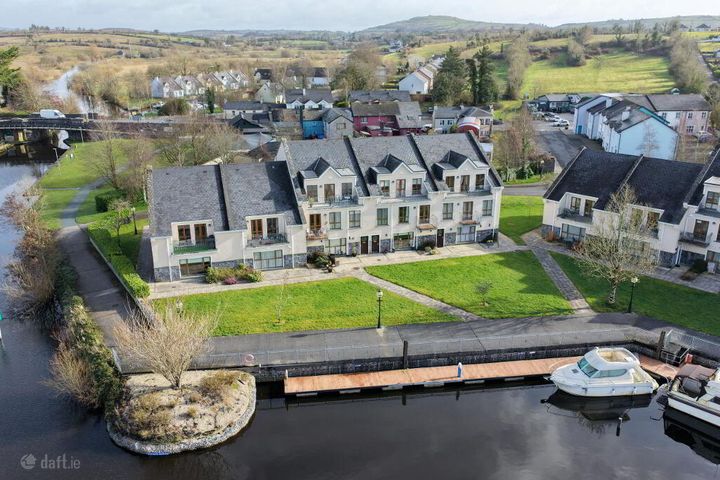 Apartment 13 Leitrim Marina, Main Street, Leitrim Village, Co. Leitrim, N41NX07