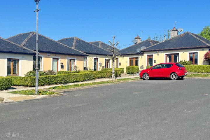 Frank Regan   10 Waters Edge, Ballyleague, Lanesborough, Co. Longford, N39C3H0