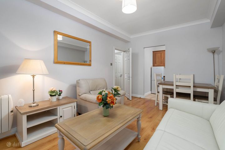 10 College Close, 37/39 Tara Street, Dublin  2, Co. Dublin