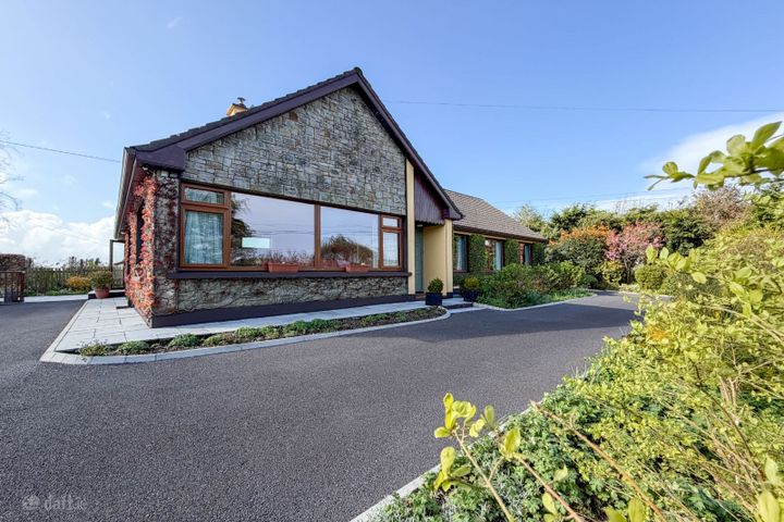 Manulla, Castlebar, Manulla, Co. Mayo, F23WR44