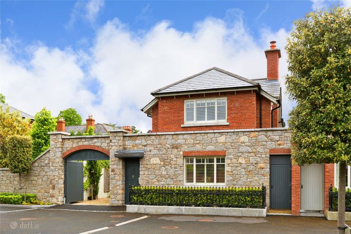 Glandore, 38b Temple Road, Dublin 6