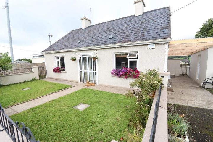 Barrack Street, Kilfinane, Kilmallock, Co. Limerick, V35HK30