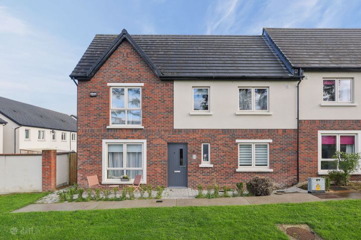 24 Whitethorn Lawn, Naas, Co. Kildare, W91RH6E