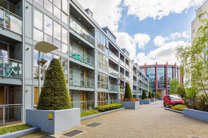 Apartment 57, The Clayton, The Gasworks, Dublin 4, D04T803