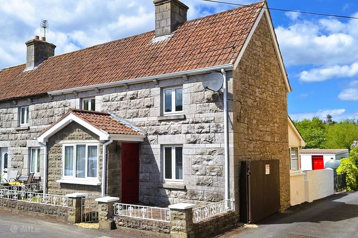 Rosedale, Court Square, Stradbally, Co. Laois, R32P2K4