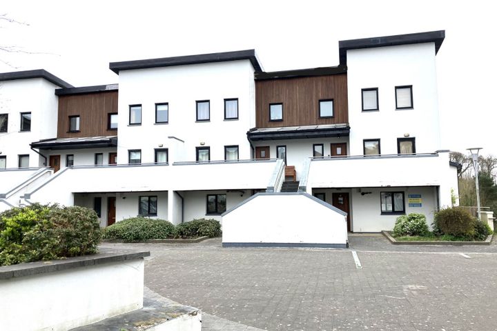 25 The Square, Buttery Court, Market Square, Mallow, Co. Cork, P51RC63