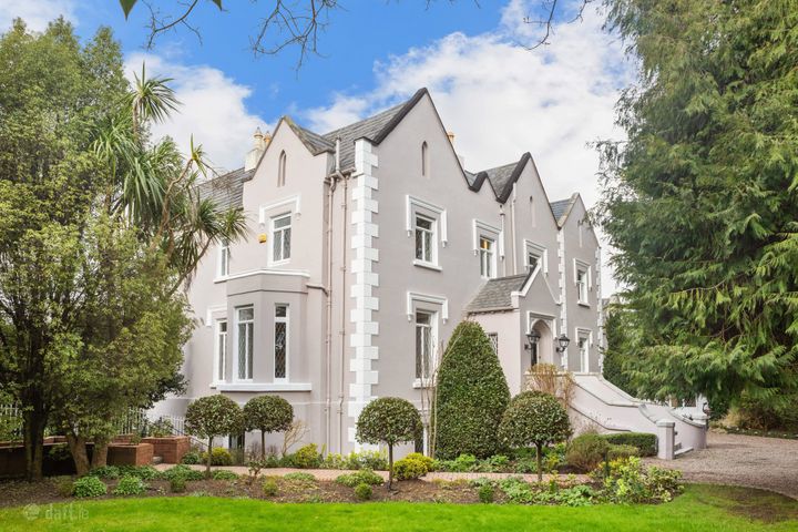 Tudor Lodge, South Hill Avenue, Blackrock, Co.Dublin, A94V6F5