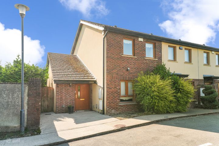 12 Blackthorn Hill Close, Rathcoole, Co. Dublin