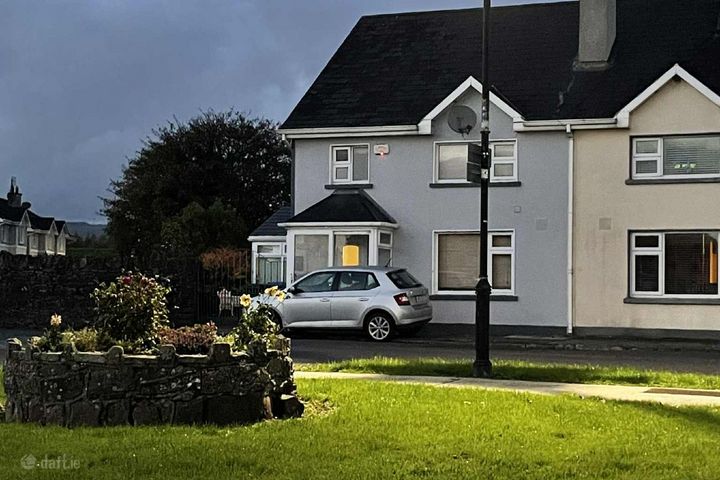 1 O'Briens Bridge, Killaloe, Limerick, O'Briensbridge, Co. Clare, V94NNX3