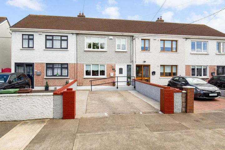 39 Saint Brendan'S Crescent, Dublin 12, Greenhills, Co. Dublin, D12Y1R0