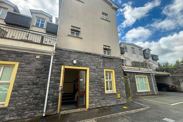 Apartment 10, The Courtyard, Main Street, Dunleer, Co. Louth, A92Y2TE