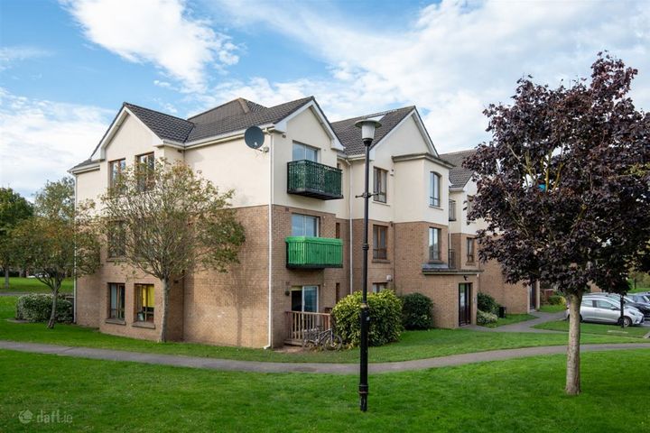 The Green, Larch Hill, Santry, Dublin 9