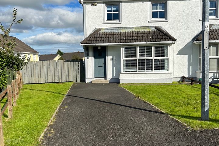 129 Foxhills, Letterkenny, Co. Donegal