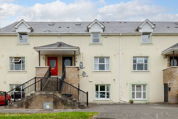 3 Block G, Clonmullen Hall, Edenderry, Offaly