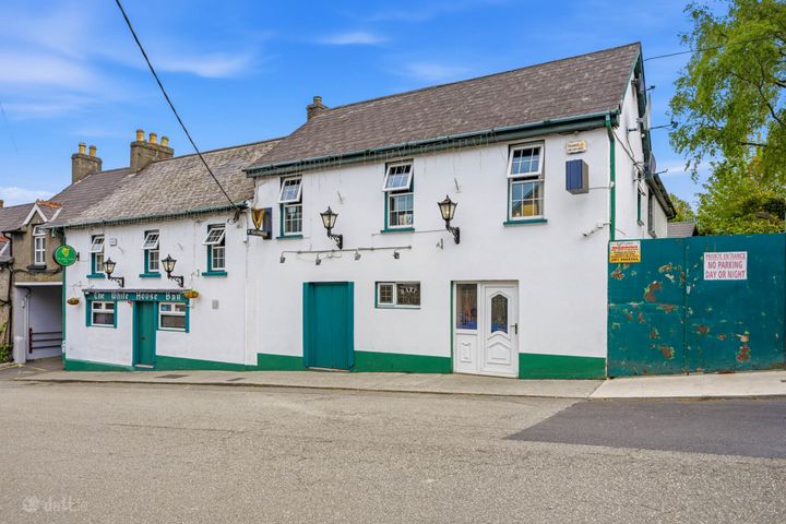 The White House Bar, 99 The Shannon, Enniscorthy, Co. Wexford, Y21FY81