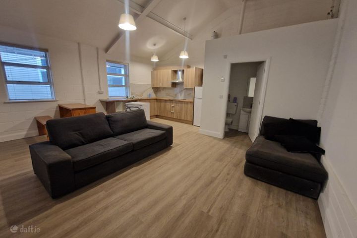 6 Rockboro Hall, Boreenmanna Road, Ballinlough, Co. Cork
