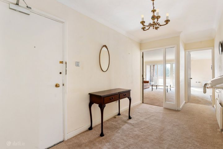 28 Burleigh Court, Burlington Road, Dublin 4, D04X596 - Photo 2