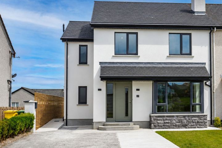 51 Rockwell, Ballina, Ballina, Co. Mayo, F26K5W5