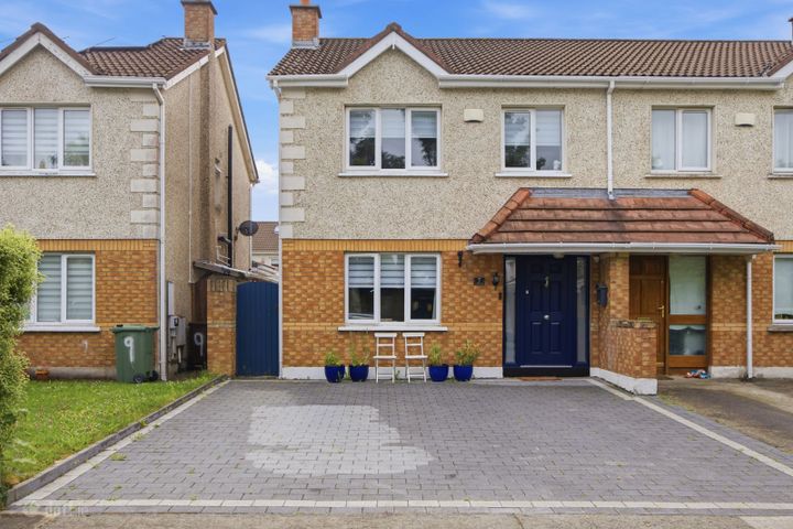 7 Manorfields Green, Clonee, Dublin 15, D15E3VH