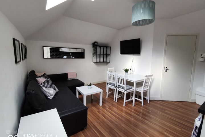 Flat 2, 4 Buckingham Street Lower, Dublin 1