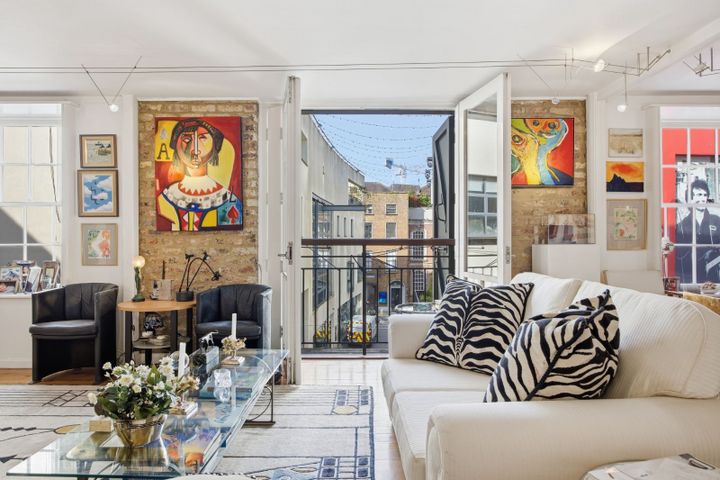 3 The Granary, 20 Temple Lane South, Temple Bar, Dublin 2, D02KC62