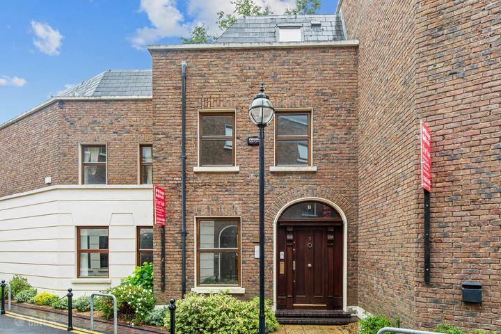 7 Windsor Place, Pembroke Street Lower, Dublin 2