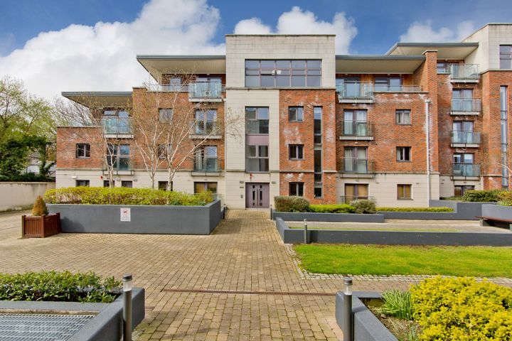 36 Hyde Square, South Circular Road, Dublin 8, D08F974