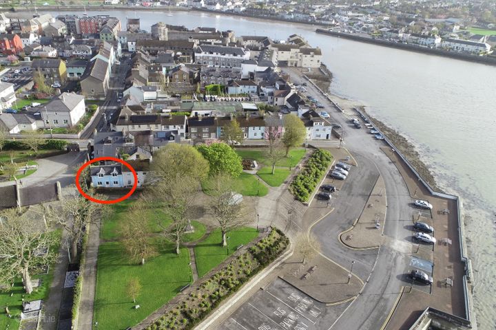 3 Park Gate, Jacknell Street, Dungarvan, Co. Waterford, X35NP62
