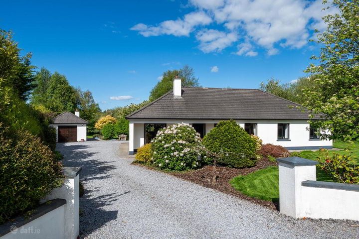 Garnafailagh, Athlone, Co. Westmeath, N37R1X3