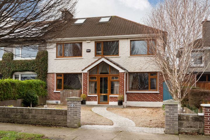 8 Glenbrook Park, Dublin 14
