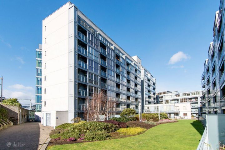 35 The Hibernian, The Gasworks, Dublin 4, D04VX80