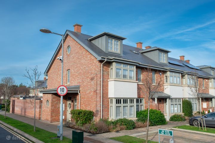 1 The Close, Hazelbrook Square, Churchtown, Dublin 14, Dublin
