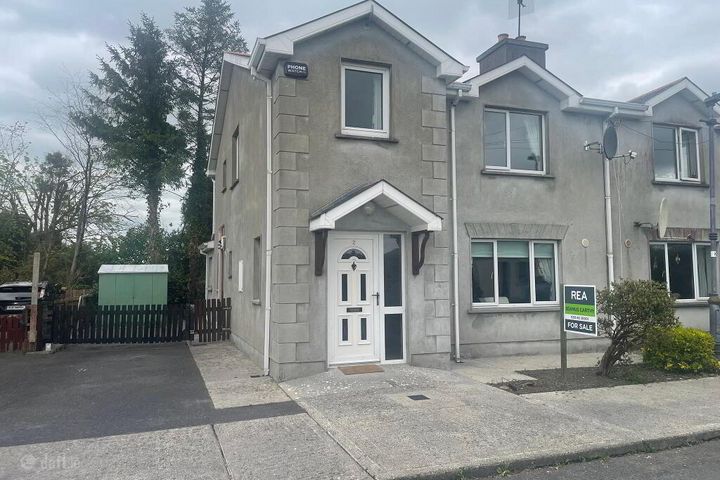 2 Castle Lane, Castle St, Roscommon, Roscommon