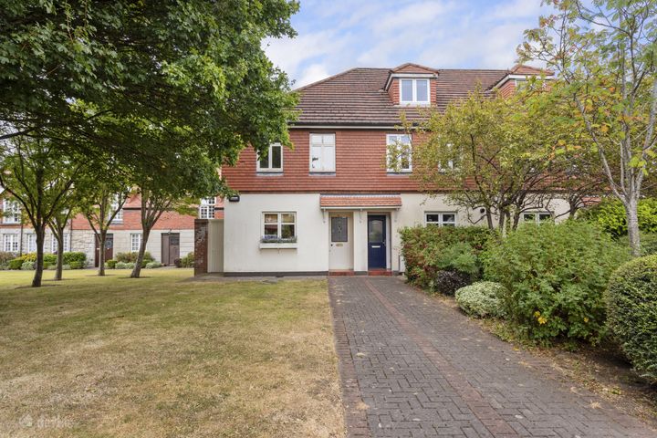 20 Hampton Crescent, St Helens Wood Booterstown, Blackrock, Dublin