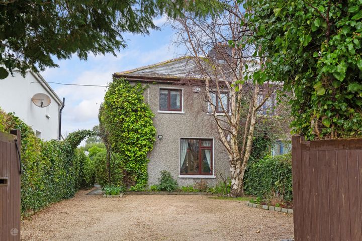 Bruach, 11 Newcourt Villas, Putland Road, Bray, Co. Wicklow, Bray, Co. Wicklow, A98E2X4