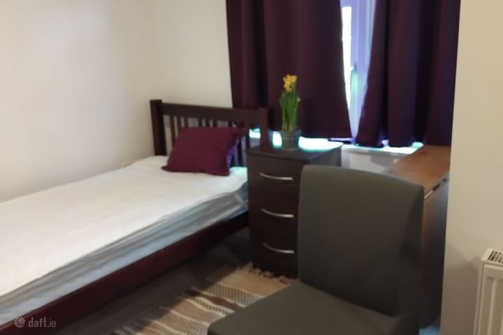 Cabra, Cabra, Dublin 7