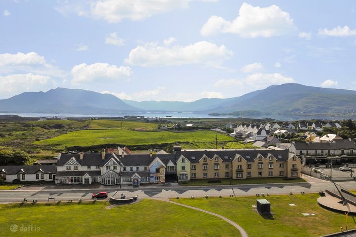 Ref 1189 - The Bayview Hotel, Main Street, Waterville, Co. Kerry, V23HW24