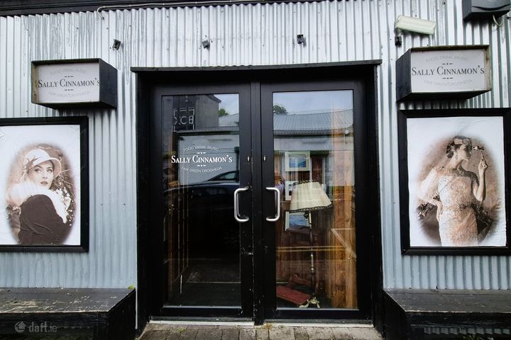 Sally Cinnamons Bar / Restaurant, Fairgreen, Drogheda, Co. Louth