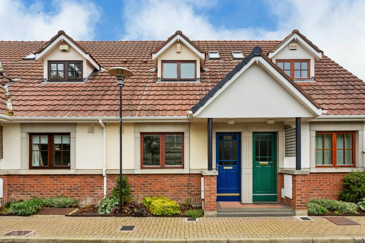 7 The Hedgerows, Foxrock, Dublin 18, D18X8H2