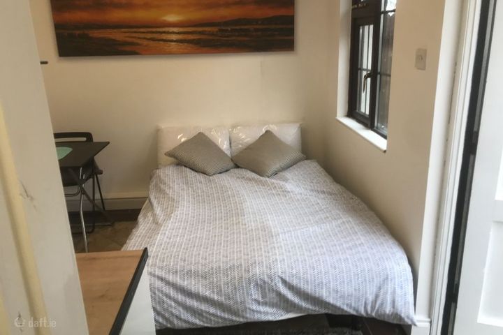 Phibblestown Rd, Clonee, Dublin 15