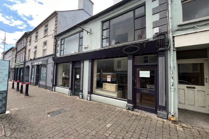 Main Street, Roscrea, Co. Tipperary, E53VP76