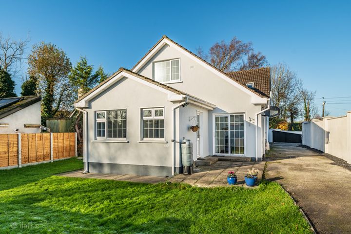 Avila, Blackstick, Main Street, Prosperous, Co Kildare, W91D8F1