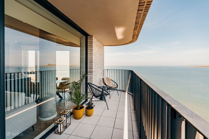 Claremont, Howth Road, Howth, Dublin 13