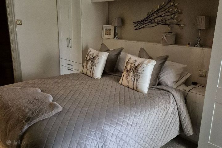 Stillorgan Rd, Foxrock, Dublin 18