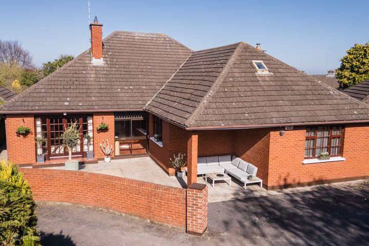 2 The Orchard, Newtownpark Ave, Blackrock, Dublin