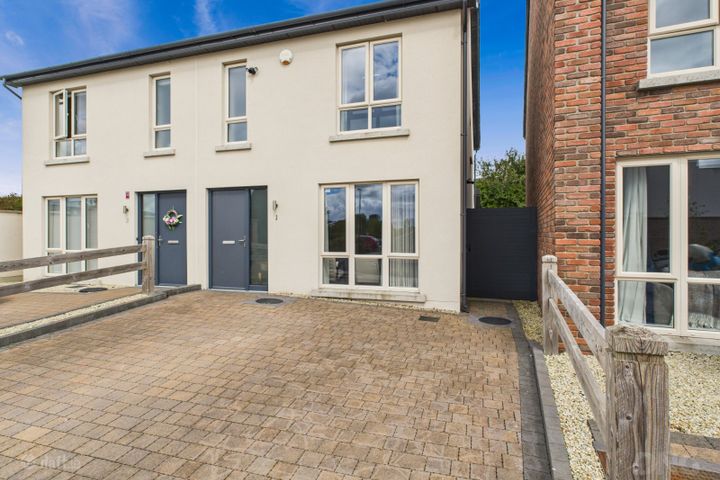 1 The View, The Hawthorns, Arden Road, Offaly